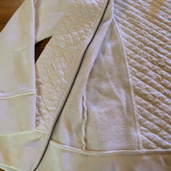 LL Bean Women's Quilted Full Zip Sweatshirt, Size XL, Cream - Picture 5 of 14